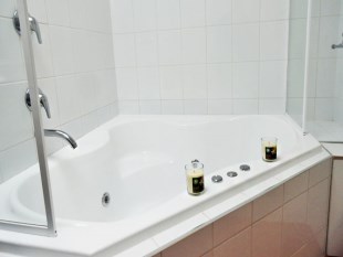 Executive Spa Room - Spa Bath